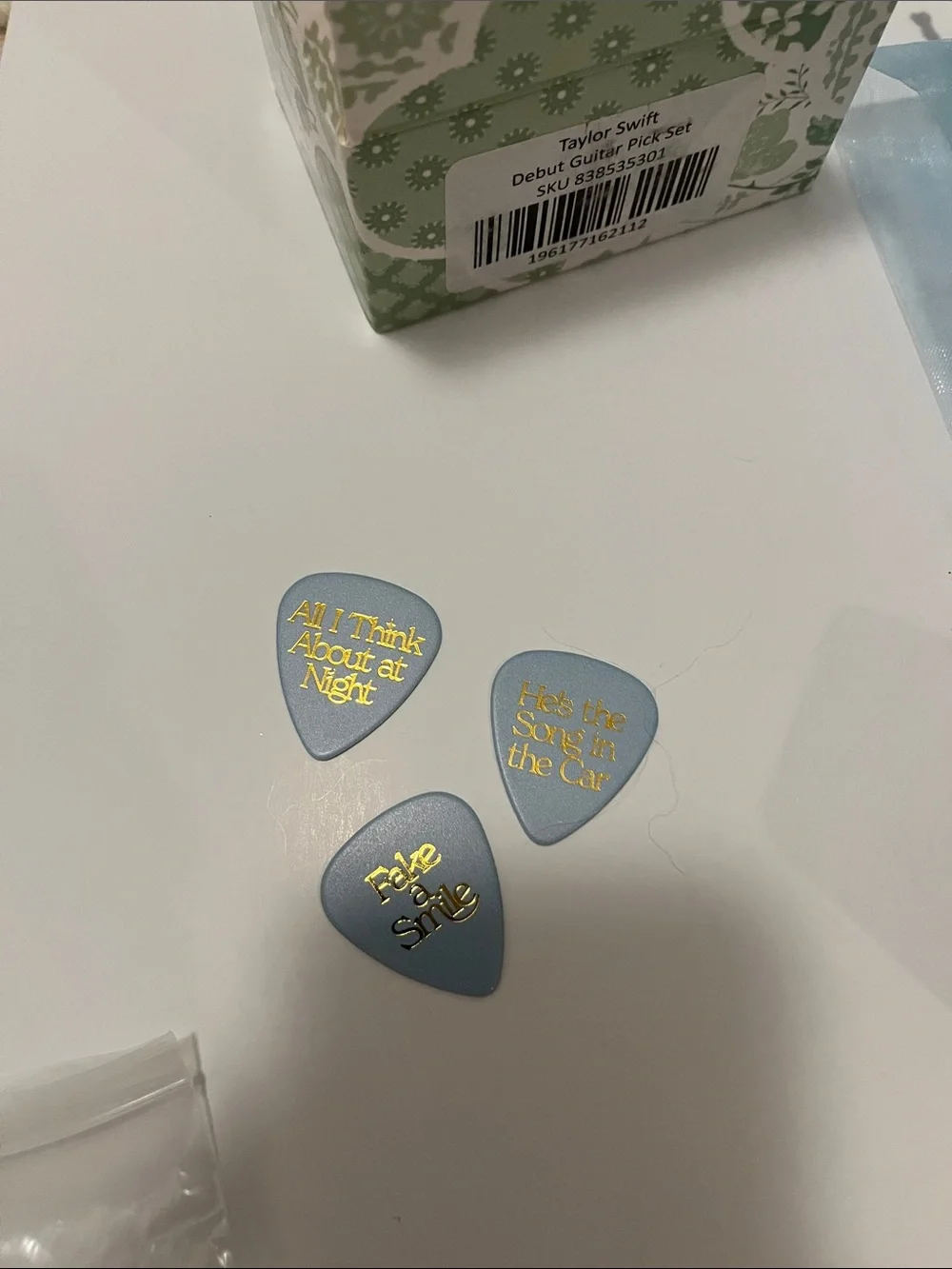 Taylor Swift Light Blue Guitar Pick Set with Bamboo Case